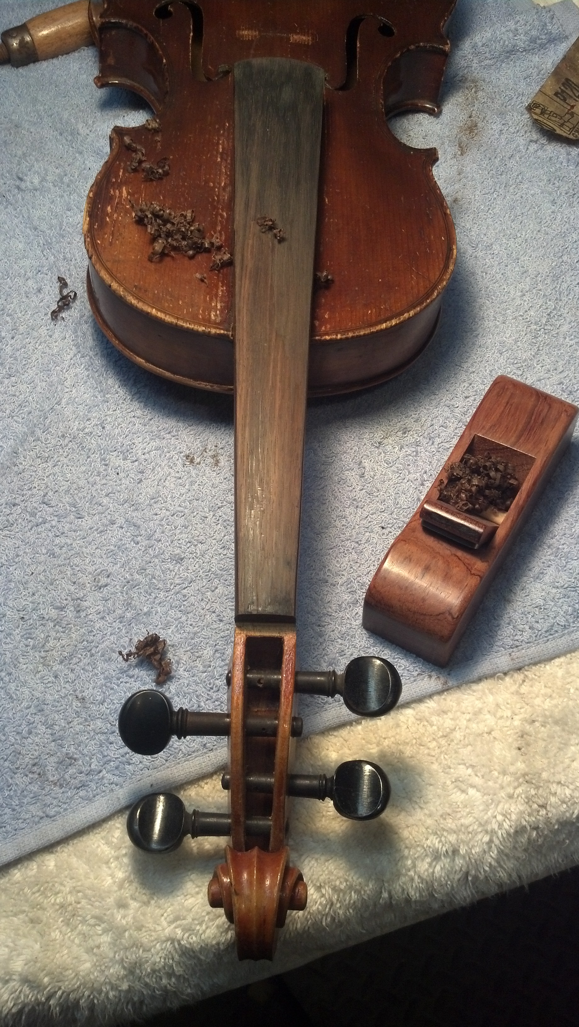Guitar RepairViolin RepairCello RepairGuitar LessonsVella Stringed